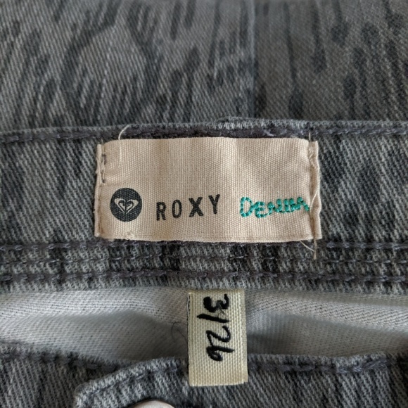 Roxy Grey Printed Skinny Jeans Size 3/26 - Picture 3 of 5